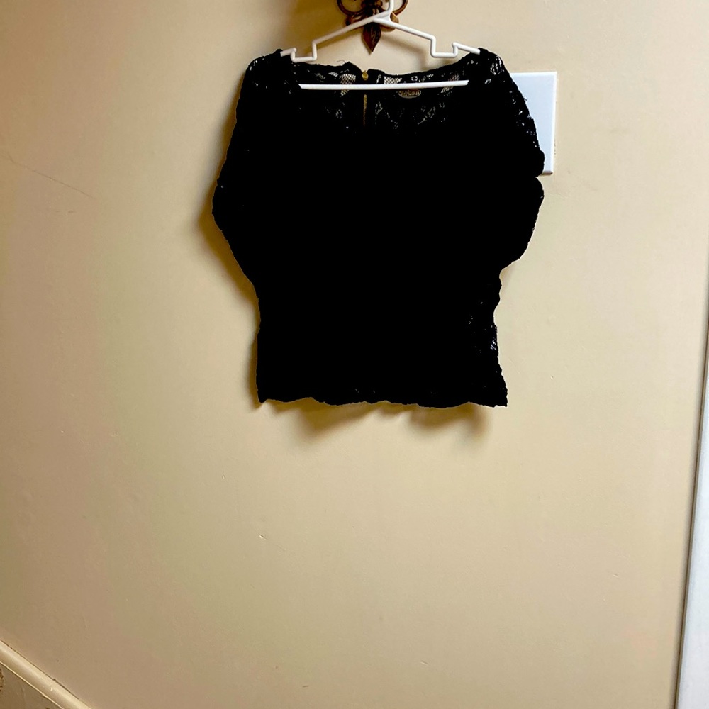 Short sleeve top